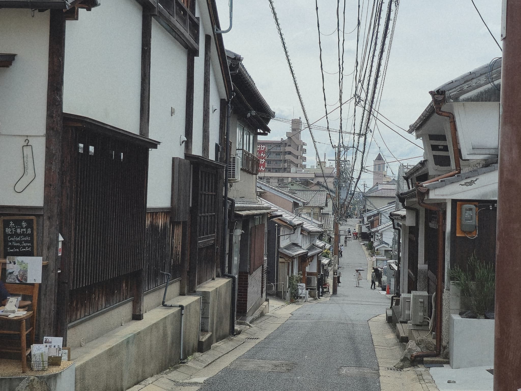 ならまちの賑わいと、息づく世界遺産